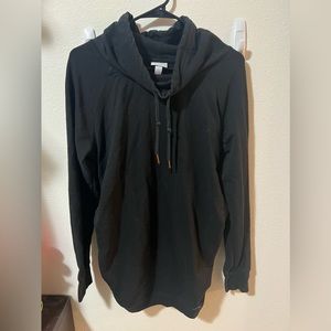 MATERNITY- sweatshirt